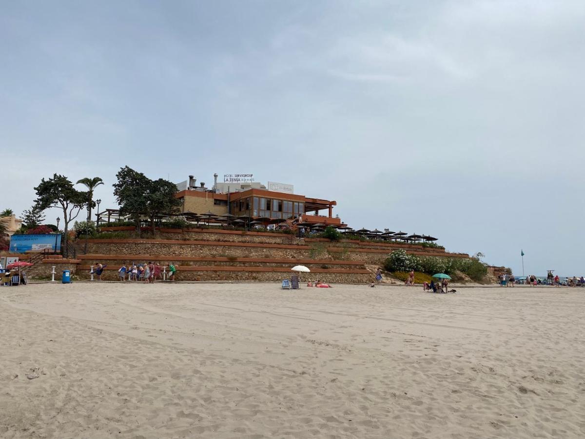 Orihuela Costa 2-Bedroom 1-Bath Renovated Vacation Rental On La Zenia Beach Exterior foto